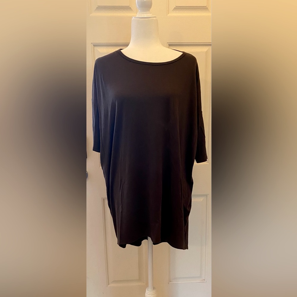 Brown LLR Irma hi-low tunic tee. Size L